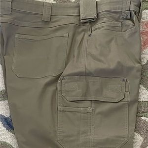 Duluth Trading Firehose Flex Men’s 46/30 Khaki